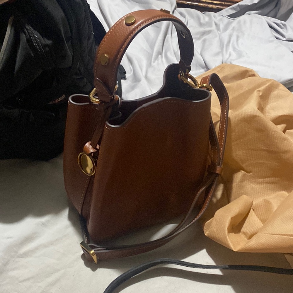 Fossil Jesse leather bucket crossbody bag